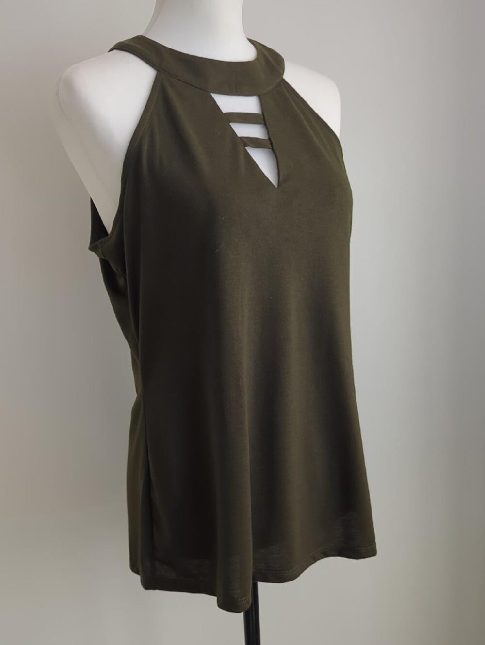 NWT Parallel Skies Olive Green Ladder Cutout Keyhole Halter Tank Top LARGE
